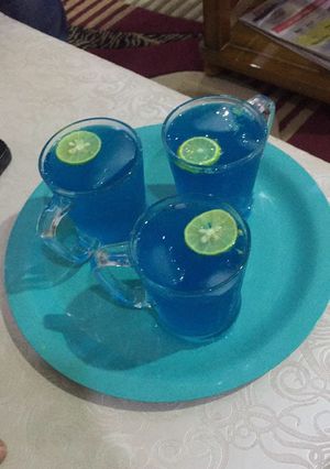 ब्लू लैगून मॉकटेल (Blue Lagoon mocktail recipe in hindi) रेसिपी मुख्य फोटो
