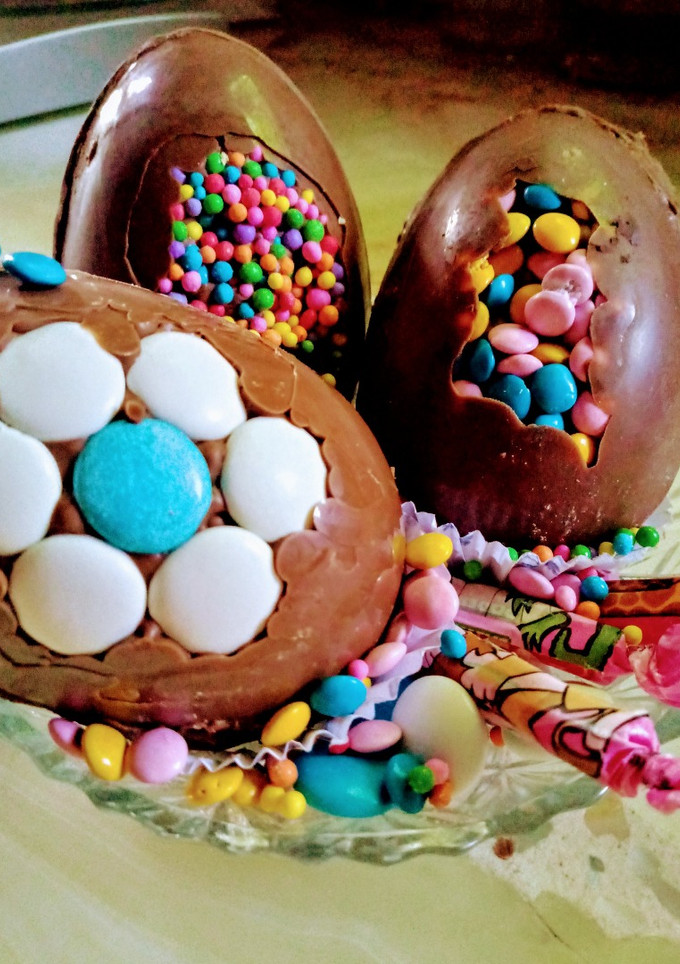 Una foto de Huevos de Pascua con decorado fácil, simple y rápido