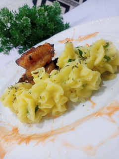 A picture of Creamy Butter Mashed Potato.