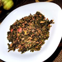 A picture of Ground beef with spinach and fresh tomatoes #allstarscontest.