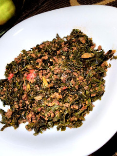 A picture of Ground beef with spinach and fresh tomatoes #allstarscontest.
