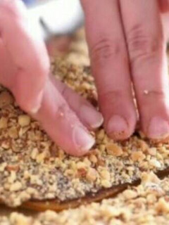 A picture of almond toffee.
