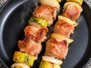 Una foto de condimentos para carne horno