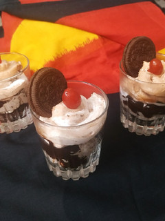 કવીક ઓરીઓ મુસ (Quick Oreo Mousse Recipe In Gujarati) રેસીપી મુખ્ય ફોટો