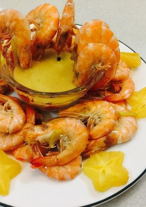 Hình của món Tôm thẻ hấp cùng khế.