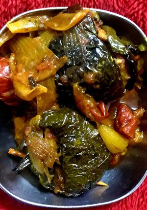 A picture of Potato Stuffed Capsicum.