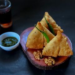 A picture of Walnut Samose.