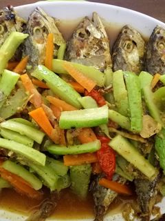 Foto resep Ikan Kembung Acar Kuning