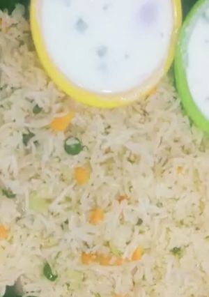 व्हाइट पुलाव (White pulao recipe in hindi) रेसिपी मुख्य फोटो