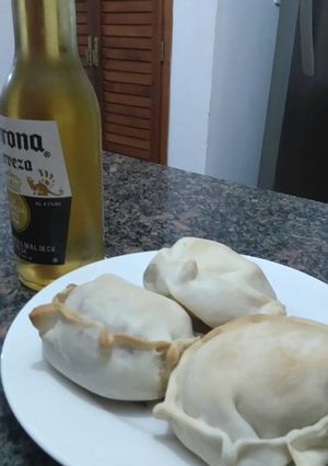 Una foto de Empanadas de Jamón y queso (con un toque de anchoas)