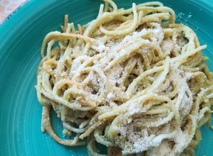 Una foto de Spaghetti con crema de espárragos