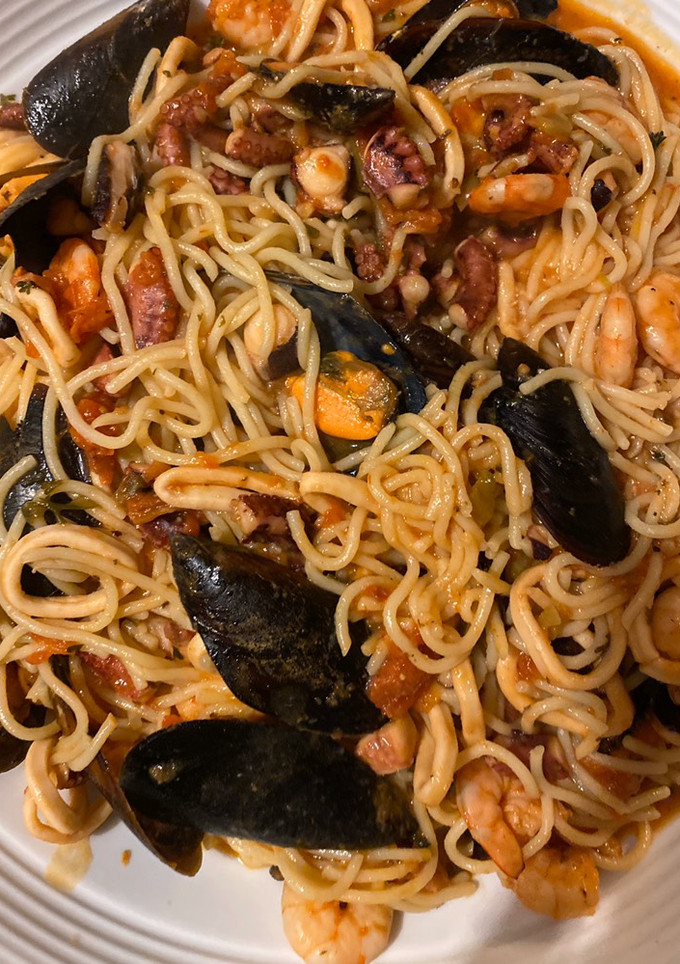 Una foto de Espaguetis con Mariscos