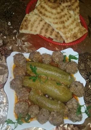 صورة لوصفة جريوات محشية بالصلصة الحمراء ذوق رائع 😋