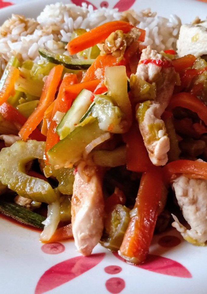 Una foto de Pseudo Chop Suey (chapsui) de pollo