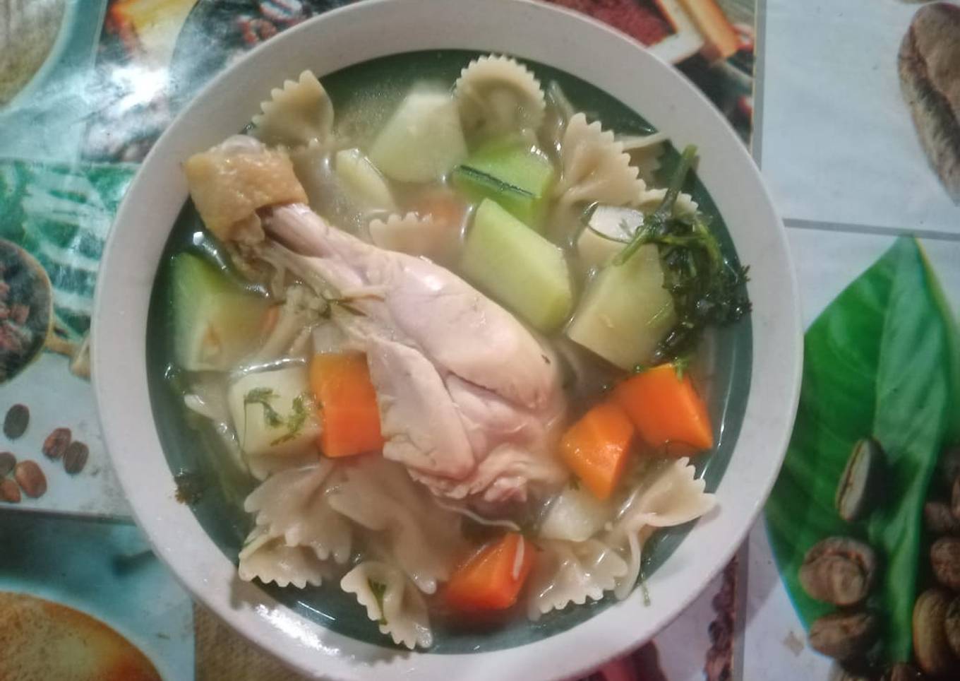 Caldo de pollo