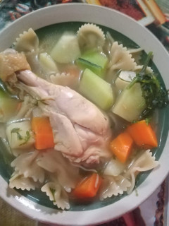 Una foto de Caldo de pollo