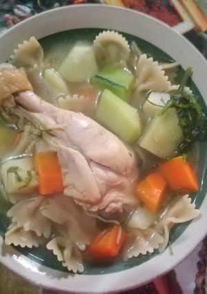 Una foto de Caldo de pollo