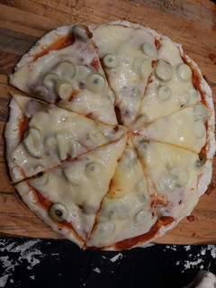 Una foto de Pizza casera masa fácil