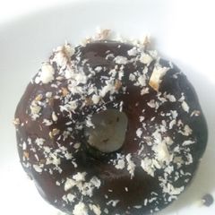 A picture of Nutty donuts.