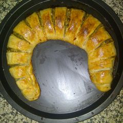 A picture of Puffpastry with fish filling.