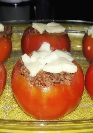 Una foto de Tomates rellenos