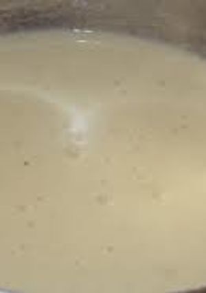 A picture of Bechamel (classic white sauce).