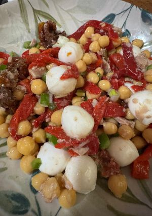 Foto principal de Ensalada de garbanzos