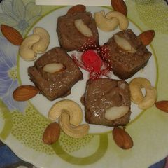Singhare ke atte ki barfi A picture of Singhare ke atte ki barfi.