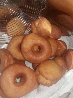 A picture of Yeast Doughnuts.