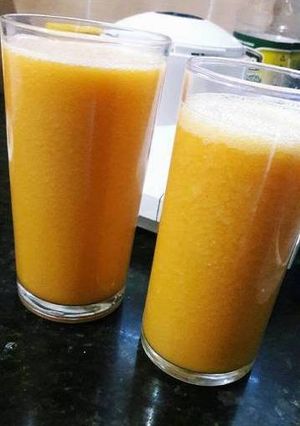 Una foto de Licuado de naranja y zanahoria 🍊
