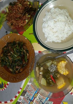 Foto resep Sayur asem, goreng kangkung, sambel teri