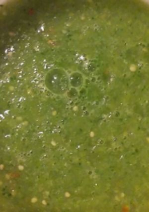 Una foto de Salsa verde (green salsa) taquera