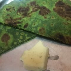 A picture of Methi Paratha.