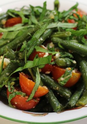 A picture of Roasted Green Beans (with Tomatoes and Feta).