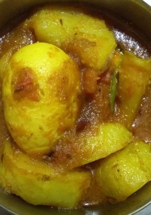 ডিমের কারি (dimer curry recipe in Bengali) রেসিপির প্রধান ছবি