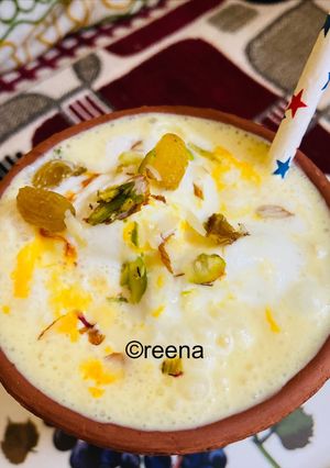A picture of Shahi lassi.