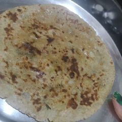 A picture of Aloo ka paratha.