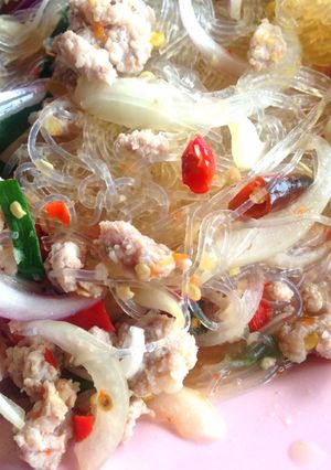 รูปของ ยำวุ้นเส้นหมูสับ