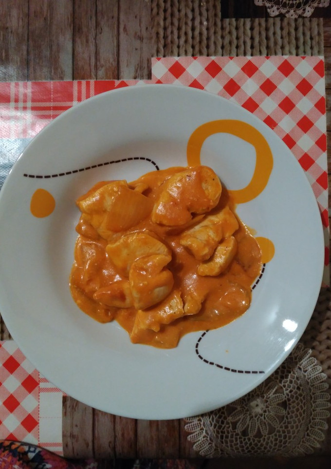 Una foto de Pollo al curry súper fácil