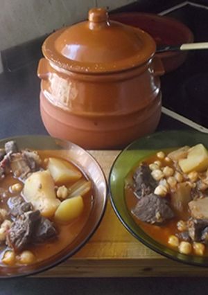 Foto principal de Guiso de ternera con garbanzos