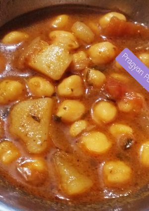 सात्विक छोले मसाला (Satvik chole masala recipe in hindi) रेसिपी मुख्य फोटो