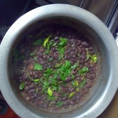 A picture of Kunde stew(red cow peas).