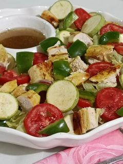 عکسی از دستور سالاد کدوسبز