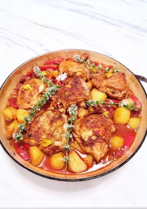 A picture of Basque style chicken (Poulet Basquaise).