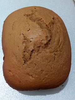 Una foto de Pastel con crema de café y nata fresca de leche de cabra (panificadora Moulinex Pain Doré)