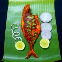 A picture of Malabar trevally fish fry.