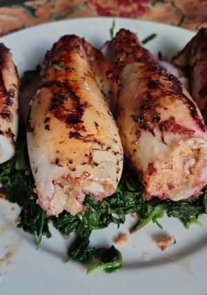 Foto di Calamari farciti con provola e pinoli