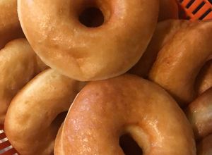 Foto resep Donat empuk ala j.co dengan topping glaze dan topping donat kampung
