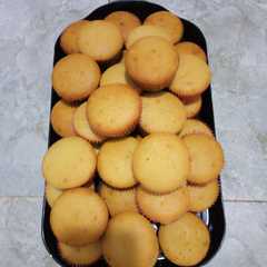 A picture of Vanilla cups cake.