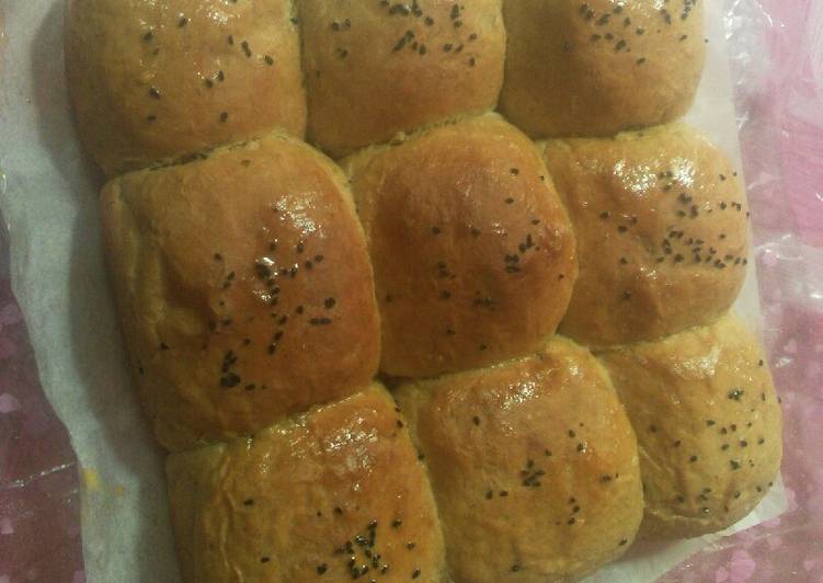 Step-by-Step Guide to Prepare Awsome Black seed bread Cooking Basics for Newbies